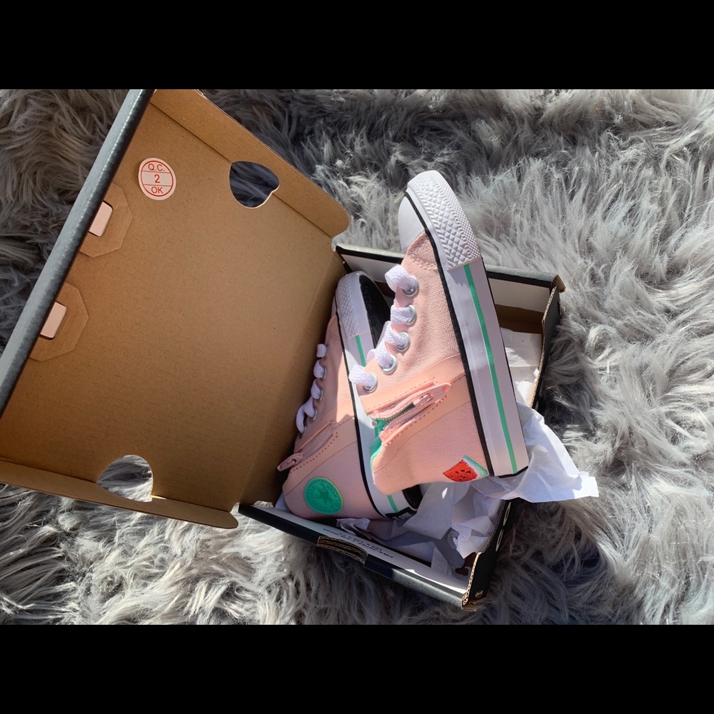 Kids high top converse